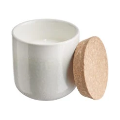 Duftkerze White Linen Aus Sojawachs SCENTS OF HOME In Beige